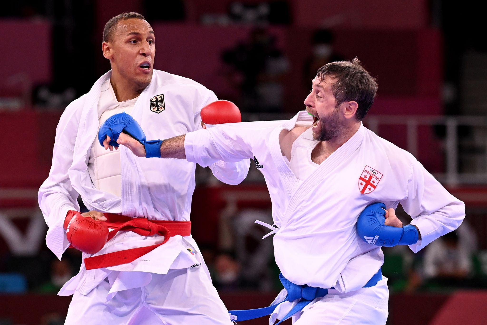 Der deutsche Ex-Weltmeister Jonathan Horne (l) wird neuer Karate-Bundestrainer.
