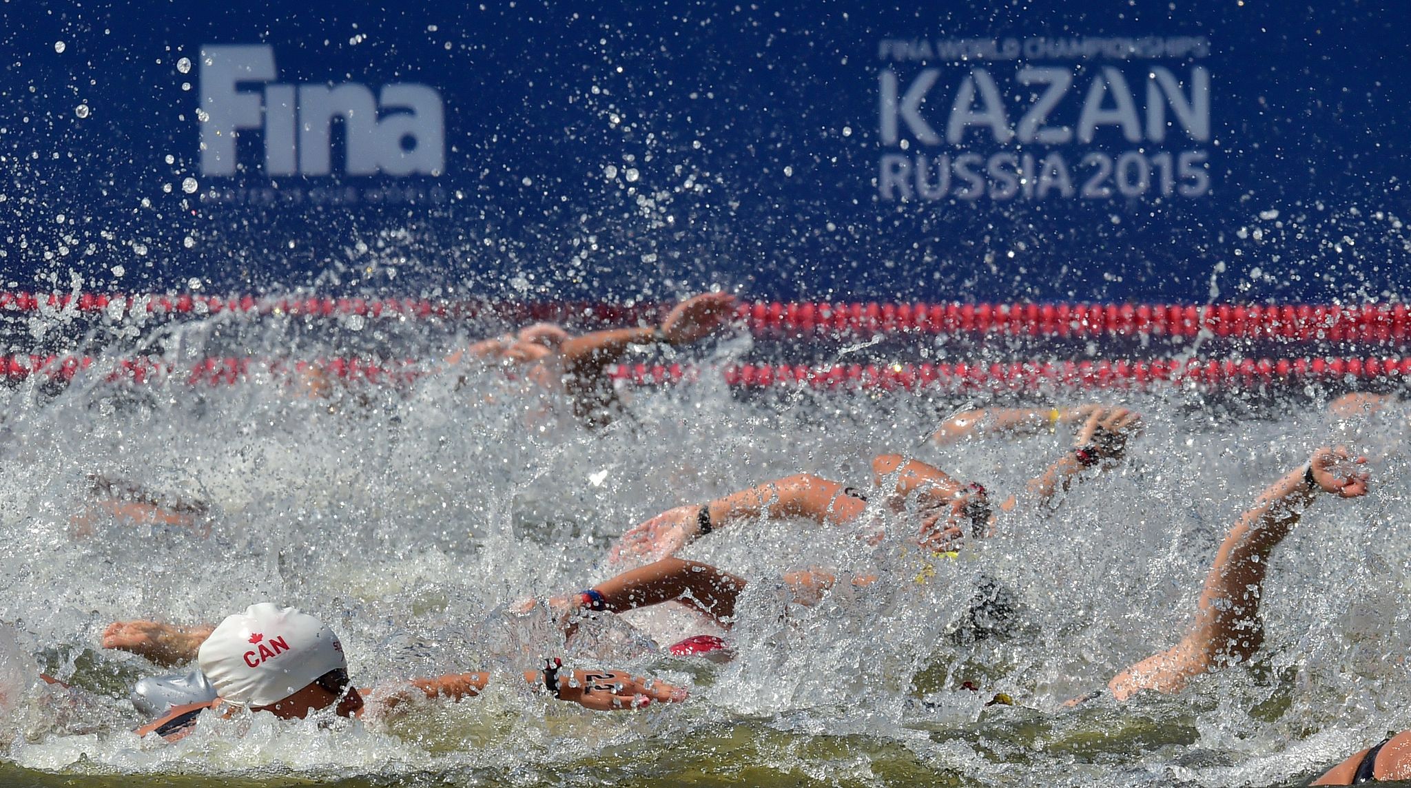 Der Weltschwimmverband Fina will an der Kurzbahn-WM im russischen Kasan festhalten.