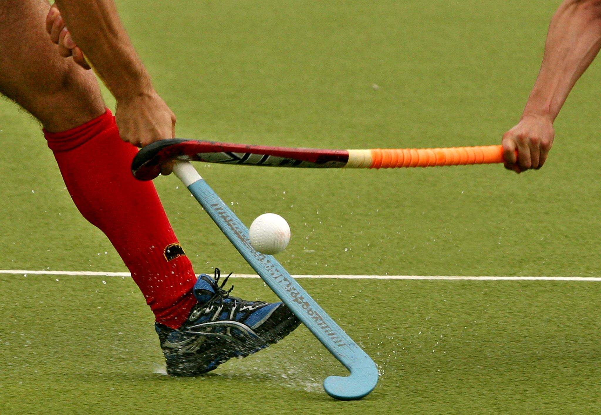 Die deutschen Hockey-Herren gehen mit zwölf Debütanten in die Pro-League-Spiele gegen Indien. (Symbolbild)