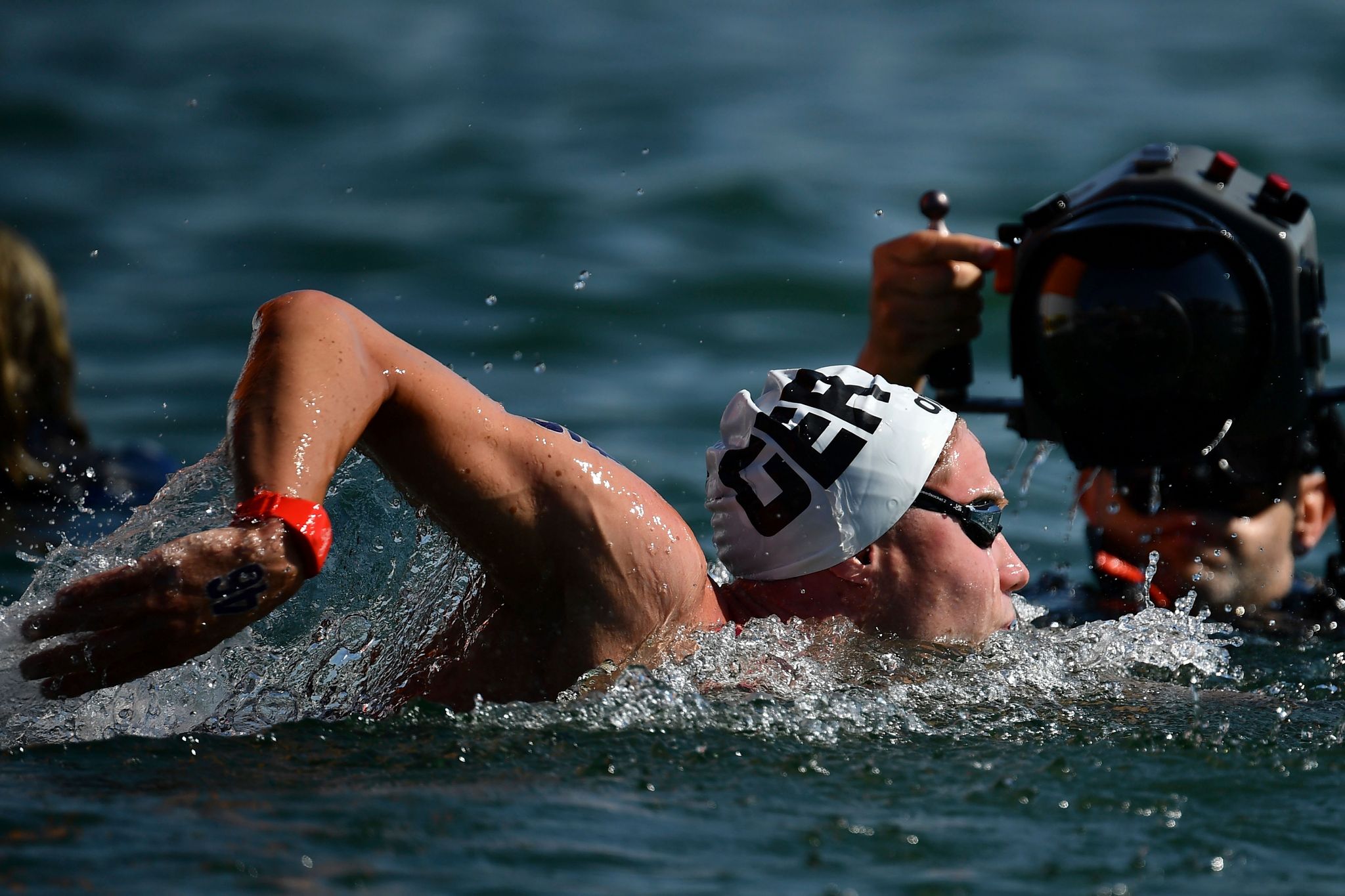 Durch die hohen Temperaturen wird der Wettkampf in Budapest für die Schwimmer zur Herausforderung.