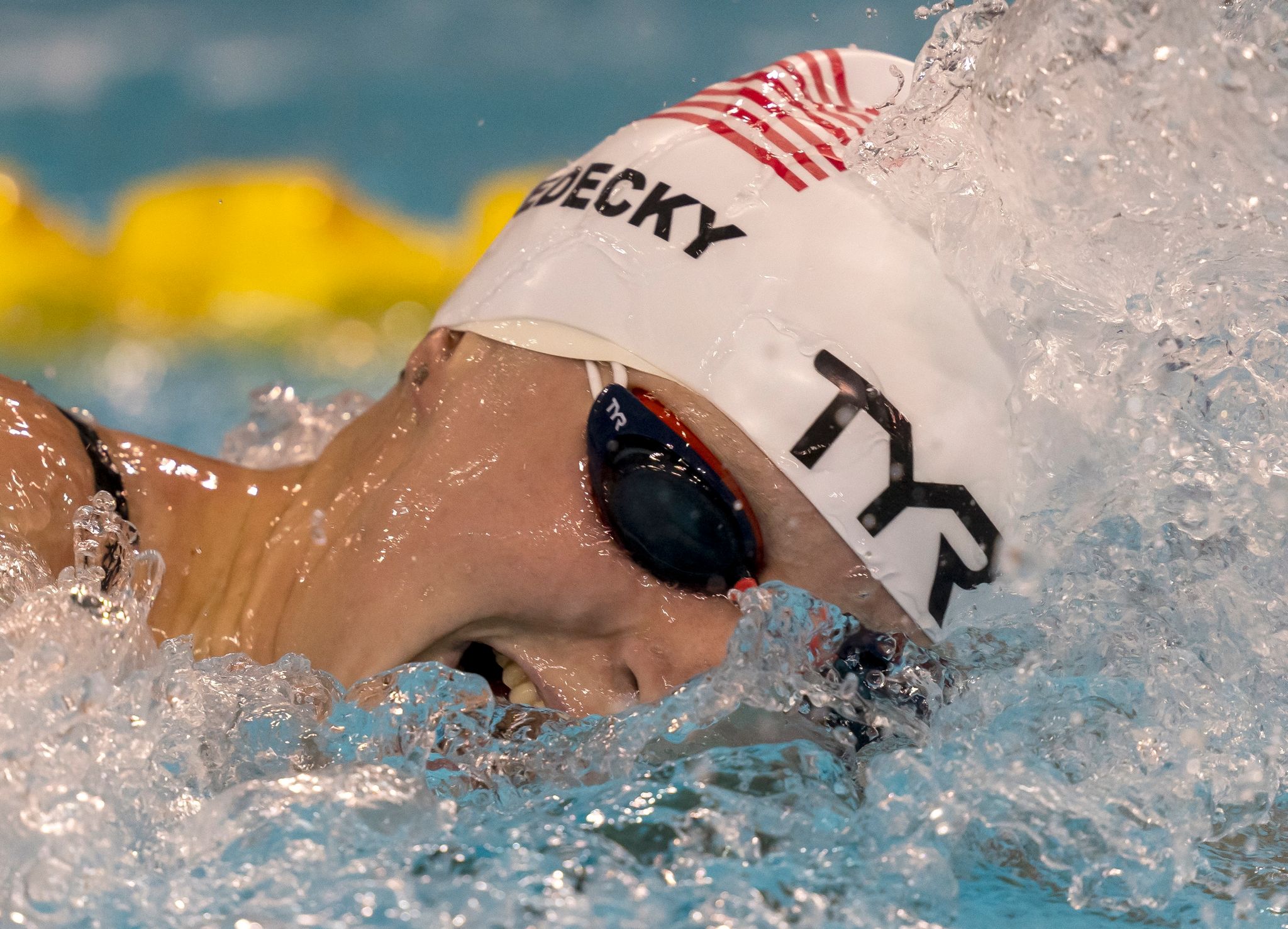 Zwei Kurzbahn-Weltrekorde in wenigen Tage stellte US-Schwimmern Katie Ledecky auf.