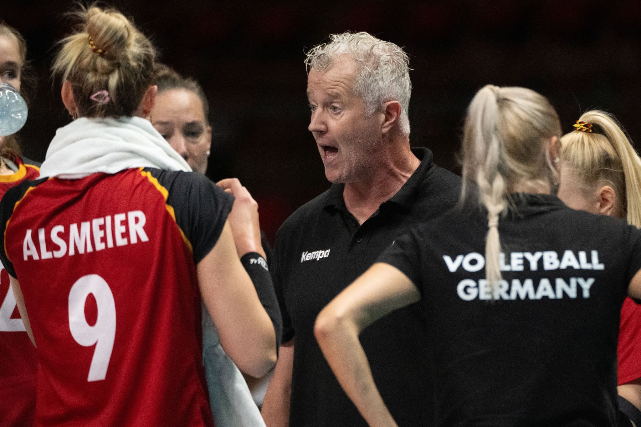 Die deutschen Volleyballerinnen von Bundestrainer Vital Heynen gewannen gegen Südkorea.