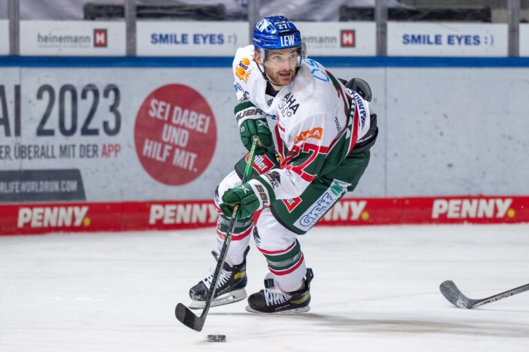 Im Fall des während einer Eishockeypartie gestorbenen Adam Johnson hat es eine Festnahme gegeben.