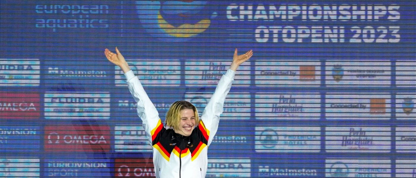 Angelina Köhler holte bei der Kurzbahn-EM in Rumänien den Titel über 200 Meter Schmetterling.