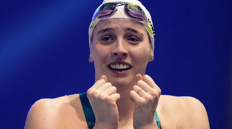 Angelina Köhler aus Deutschland jubelt. Bei den Schwimm-Europameisterschaften schwomm sie über 100m Schmetterling eine neue deutsche Rekordzeit.