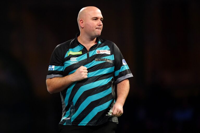 Setzte sich mit 3:0 gegen Thibault Tricole durch: Ex-Weltmeister Rob Cross.