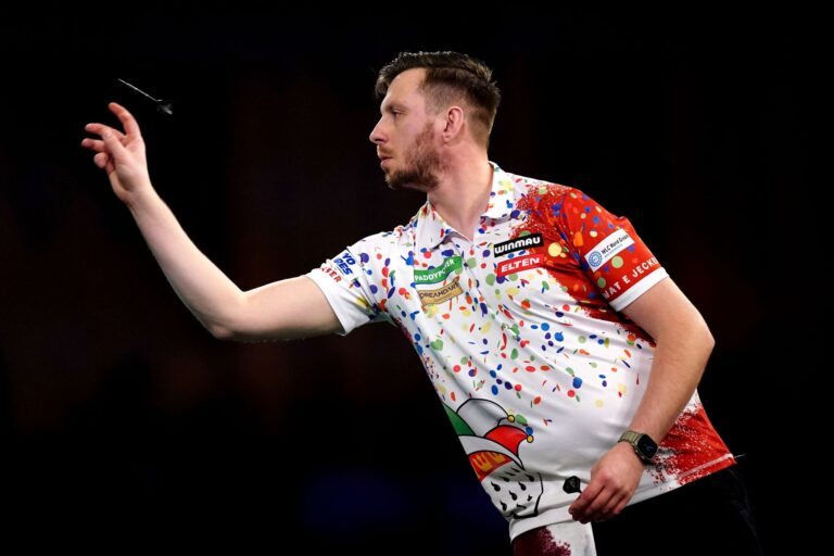 Florian Hempel ist bei der Darts-WM in London ausgeschieden.