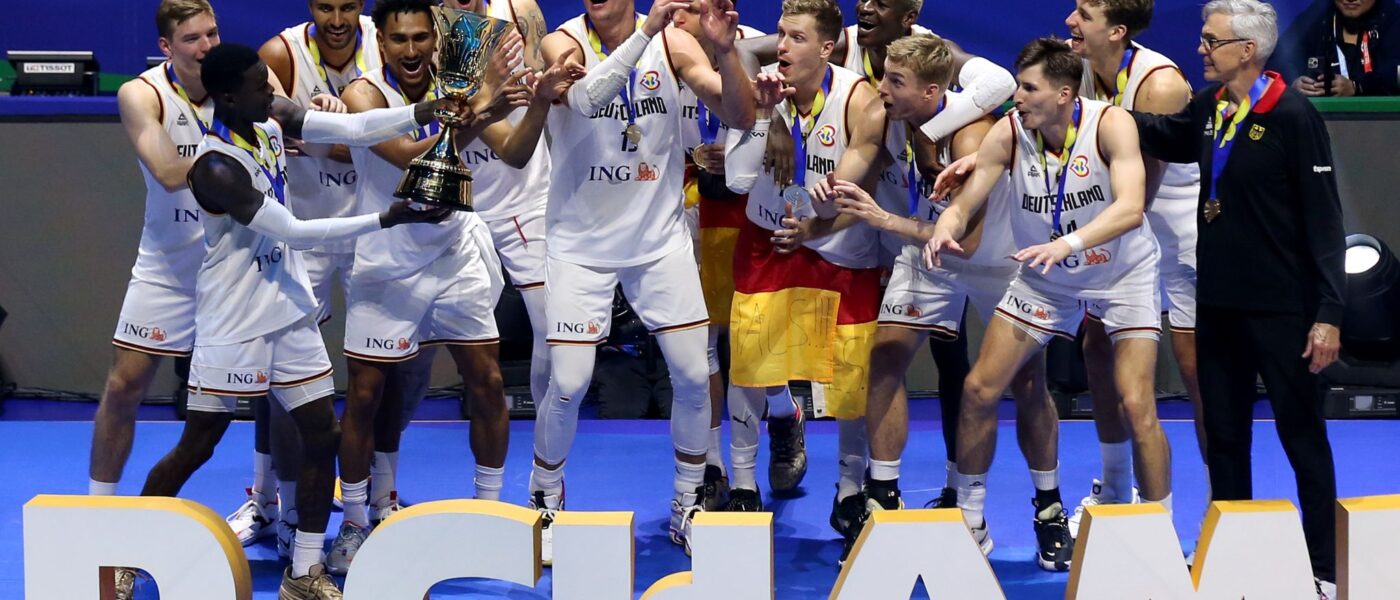Als Weltmeister sind die deutschen Basketballer automatisch bei Olympia dabei.