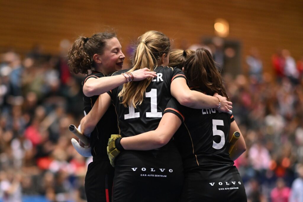 Die deutschen Hockey-Frauen stehen im Finale der Hallen-EM.