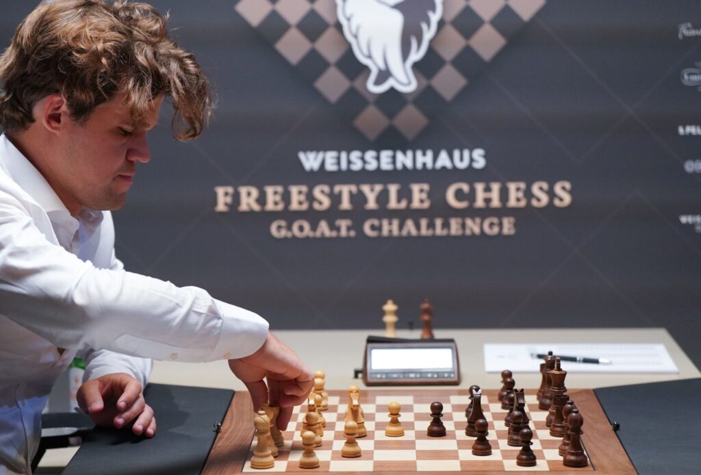 Ex-Schachweltmeister Magnus Carlsen startet eine Grand-Slam-Tour.