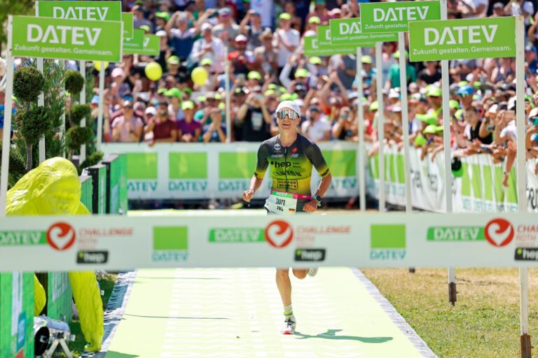 Triathletin Laura Philipp will in diesem Jahr den Wettbewerb in Roth gewinnen.