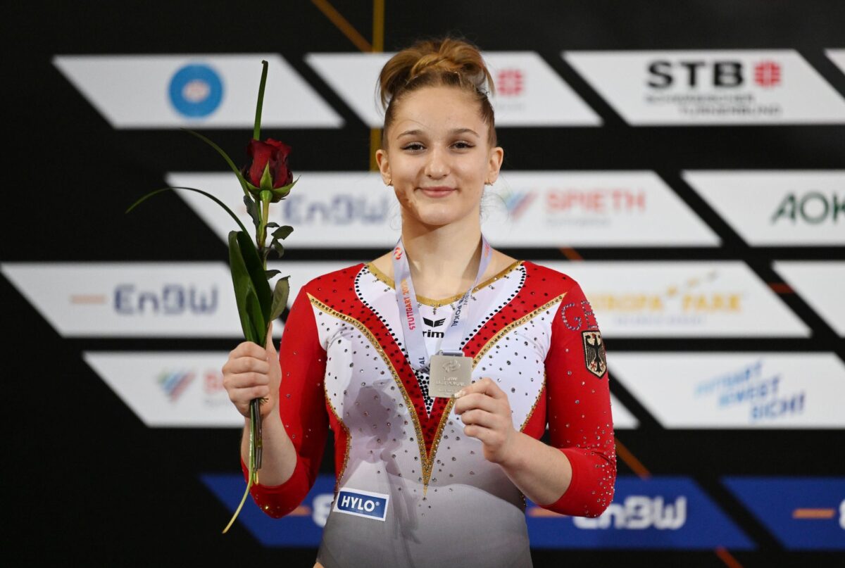 Turnerin Karina Schönmaier hat die erste EM-Qualifikation gewonnen.