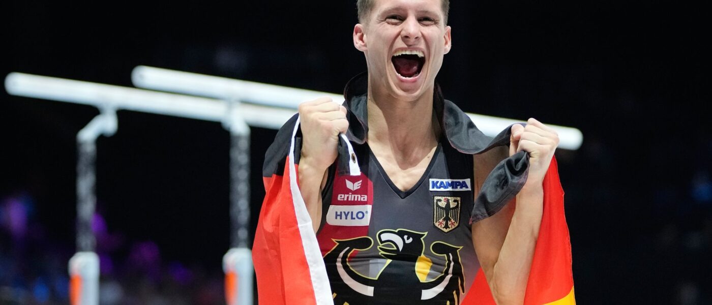 Lukas Dauser hat beim Einstand ins Olympia-Jahr einen Erfolg gefeiert.