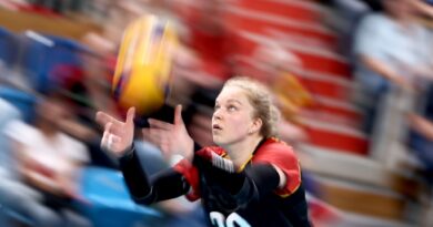 Die Volleyballerinnen um Lena Kindermann hoffen noch auf das Olympia-Ticket.