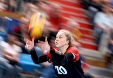 Die Volleyballerinnen um Lena Kindermann hoffen noch auf das Olympia-Ticket.