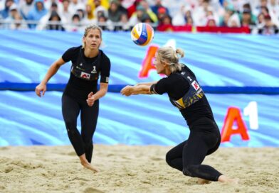 Laura Ludwig (l) und Louisa Lippmann freuen sich auf die Olympischen Spiele in Paris.