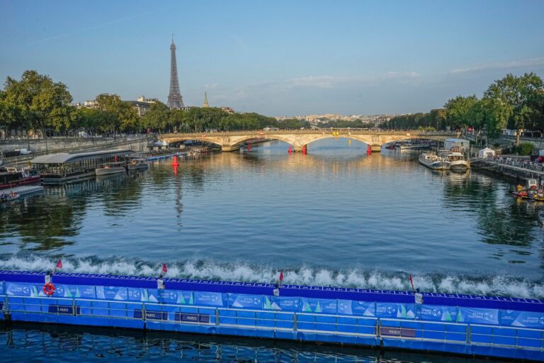 Die Wasserqualität der Seine ist Untersuchungen zufolge noch nicht gut genug für die dort geplanten Olympia-Wettkämpfe.