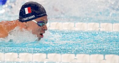 Léon Marchand hat bei Olympia die Goldmedaille gewonnen.