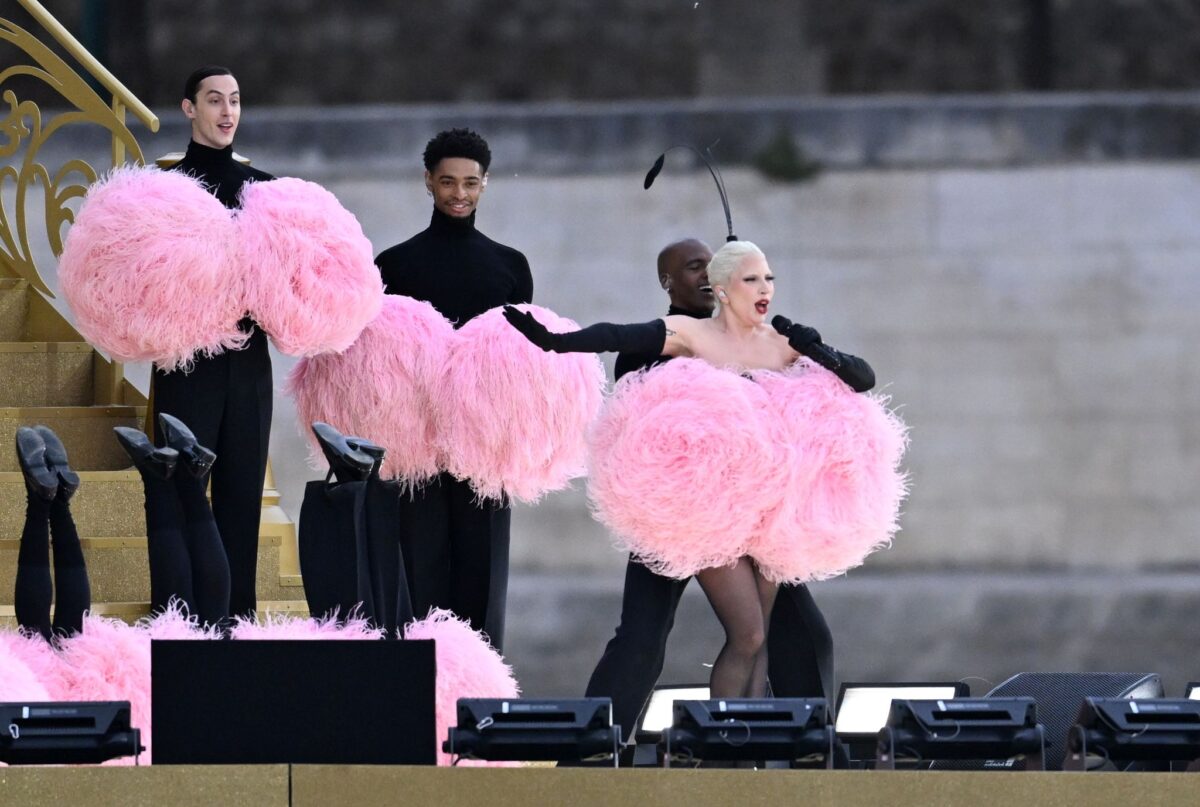 Lady Gaga sang bei der Olympia-Eröffnungsfeier einen französischen Klassiker.