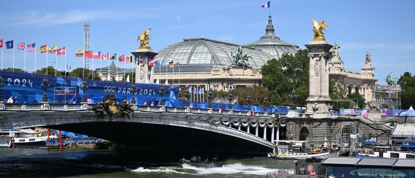 Schwimm-Bundestrainer Berkhahn sorgt sich um die Bedingungen in der Seine.