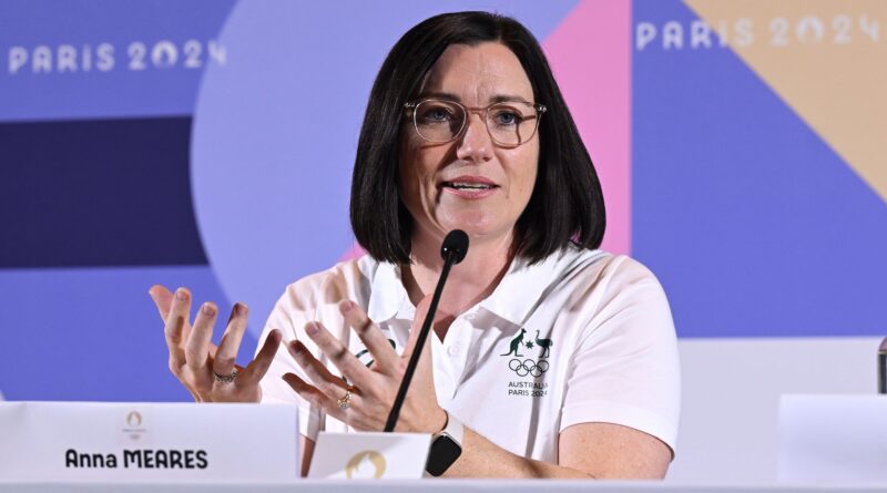 Die australische Chef de Mission, Anna Meares spricht bei einer Pressekonferenz in Paris.