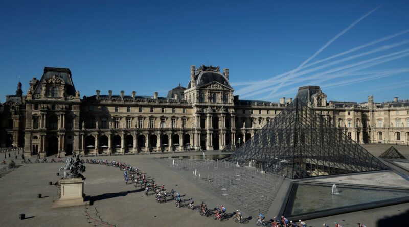 Der Louvre gehört zu den Einrichtungen, die bei der Eröffnung der Olympischen Sommerspiele geschlossen bleiben. (Archivfoto)