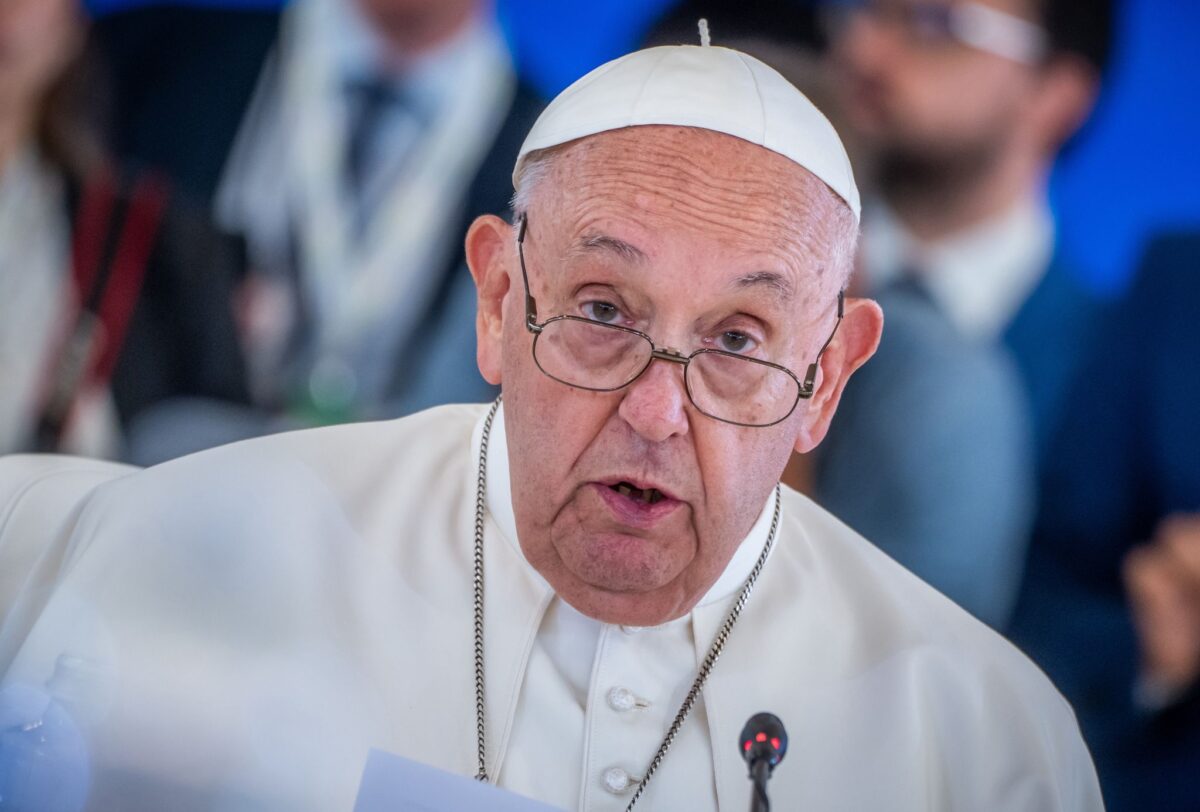 Papst Franziskus macht sich für einen Olympischen Frieden während der Spiele in diesem Sommer in Paris stark.