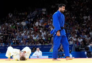 Tief enttäuscht nach seinem frühen Aus: Der deutsche Judoka Timo Cavelius (l.).