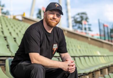 Trainer Johnny Schmuck und die Berlin Thunder verlieren gegen die Paris Musketeers.