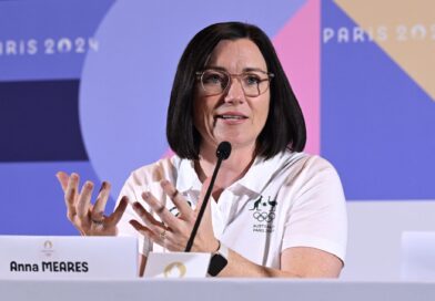 Die australische Chef de Mission, Anna Meares spricht bei einer Pressekonferenz in Paris.