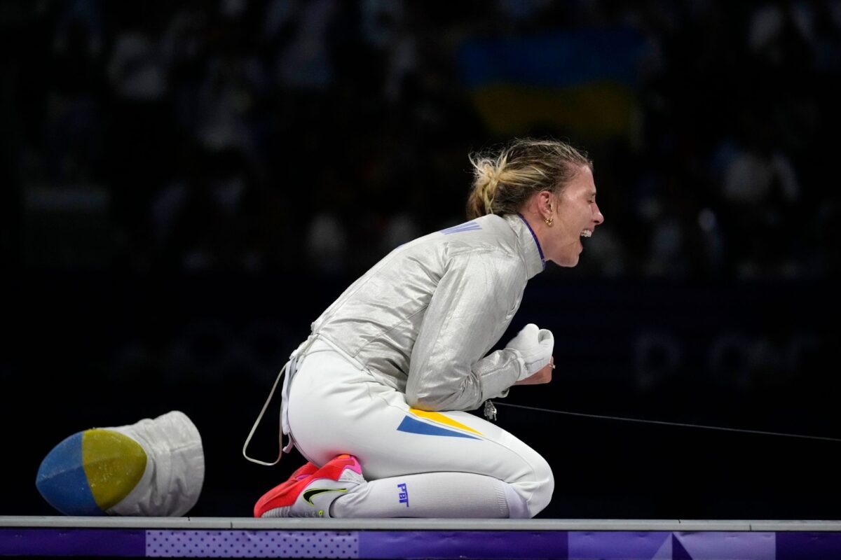 Olga Charlan holt die erste Medaille für die Ukraine bei Olympia in Paris.