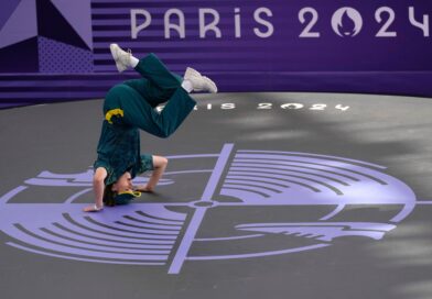 Während ihres Aiftritts bei den Olympischen Spielen wälzte sich Gunn auf dem Boden oder hüpfte wie ein Känguru.