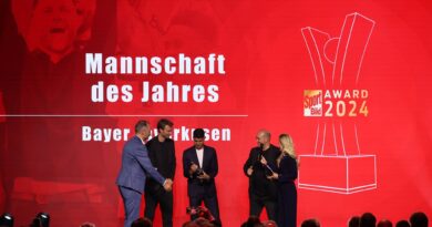 Bayer Leverkusen bekam den «Sport-Bild-Award» für die Mannschaft des Jahres.