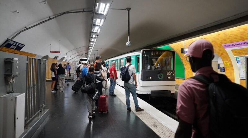 Die Metro galt als wunder Punkt von Olympia in Paris, aber der Verkehr läuft reibungslos.