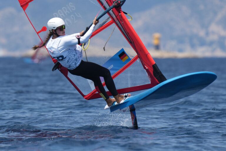 Windsurferin Theresa Steinlein schaffte es als Achte ins Olympia-Finale.