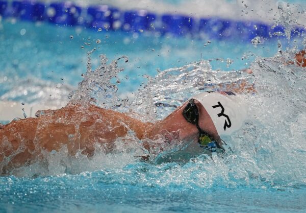 Bobby Finke hat den Weltrekord über 1500 Meter Freistil geknackt.