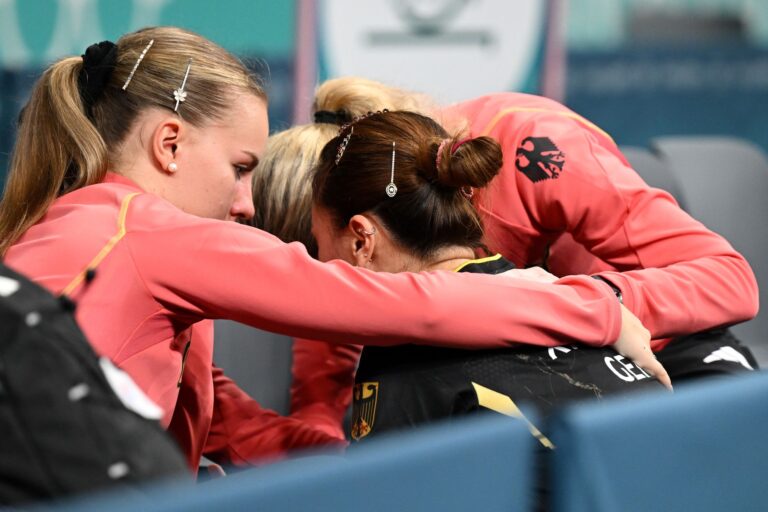 Benötigt Trost nach dem verlorenen Bronze-Duell: Tischtennisspielerin Xiaona Shan