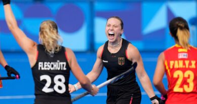 Die deutschen Hockey-Frauen bejubeln den Einzug in das Viertelfinale.