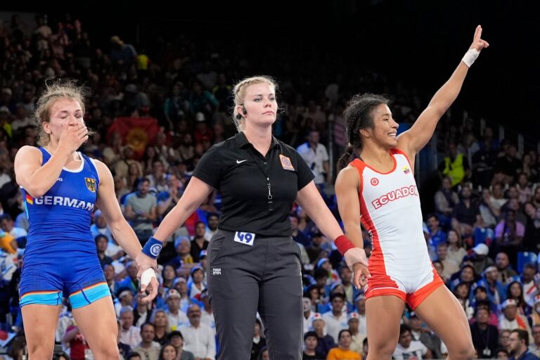 Annika Wendle (l.) verlor das Halbfinale deutlich, hat aber noch die Chance auf Bronze.