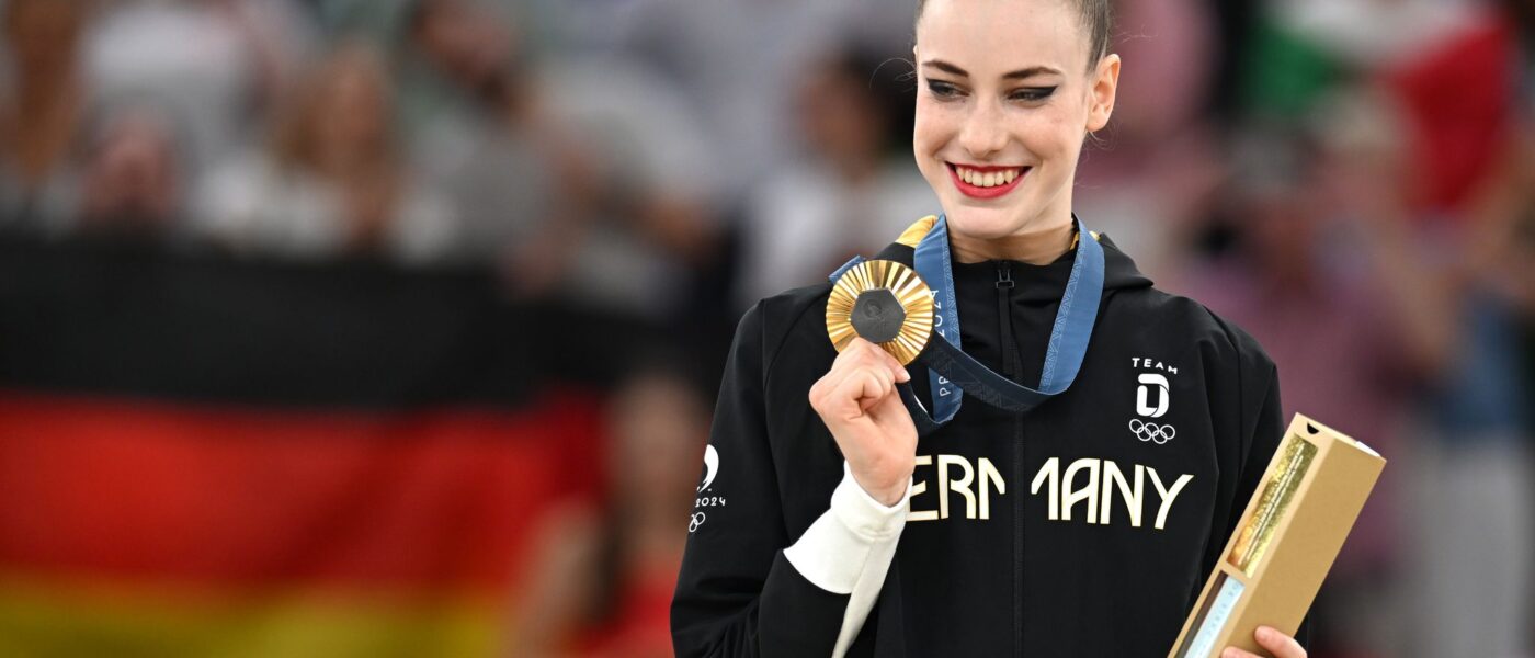 Darja Varfolomeev ist Olympiasiegerin und hat für dieses Ziel eine Ehrenrunde in der Schule in Kauf genommen.