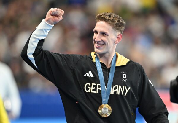 Lukas Märtens hat als erster deutscher Mann seit 1988 Olympia-Gold im Beckenschwimmen gewonnen.