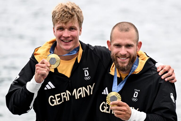 Nach Gold im Kajak-Vierer gab es für das Duo Jacob Schopf und Max Lemke auch Gold im Kajak-Zweier.