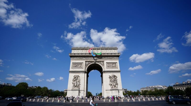 Die Paralympics in Paris mit dem Arc de Triomphe sind vor dem Start bereits auf Rekordkurs.