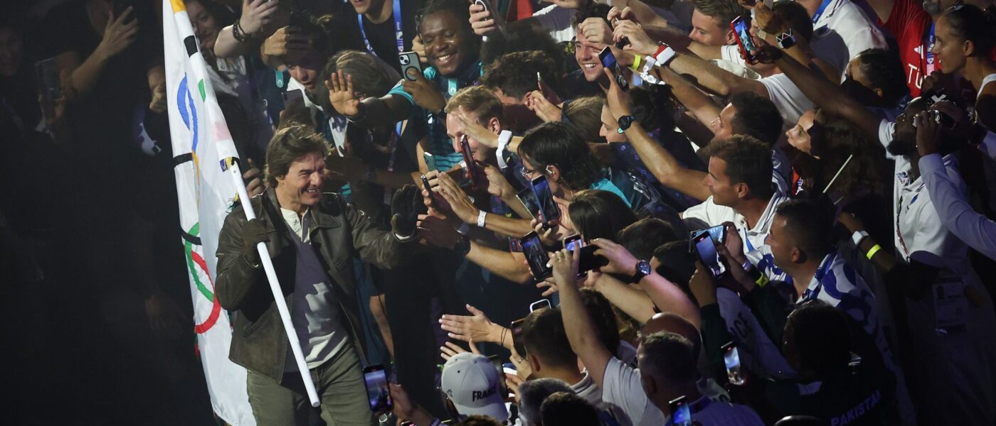 Tom Cruise war einer der Stars der Abschlussfeier in Paris.