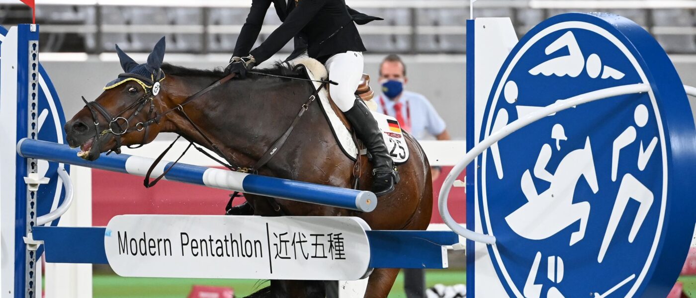 Fünfkämpferin Annika Zillekens - früher Schleu - verzweifelt bei Olympia in Tokio.