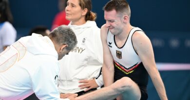 Für Fabian Vogel endet das Olympia-Debüt schmerzhaft.