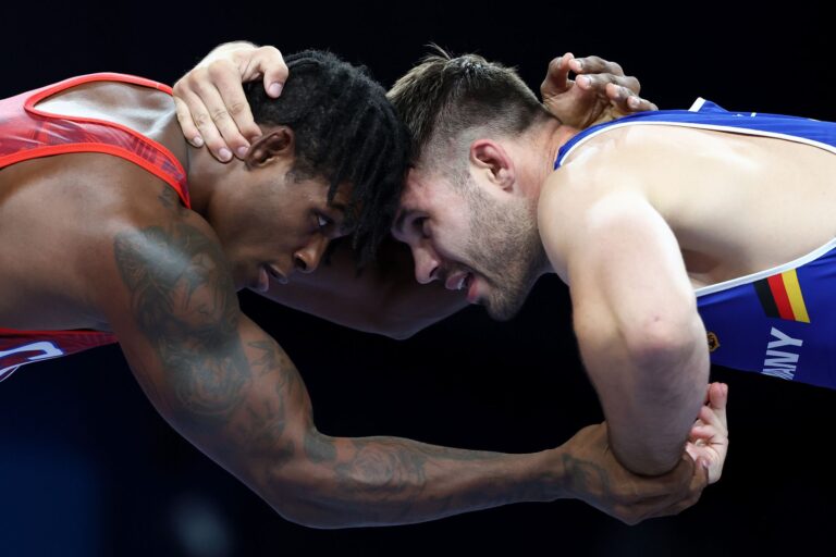 Frühes Aus: Erik Thiele (r.) scheiterte bei den Olympischen Spielen im Achtelfinale.