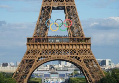 Die Olympische Ringe sollen auch nach dem Ende von Olympia dauerhaft auf dem Eiffelturm bleiben (Archivbild).