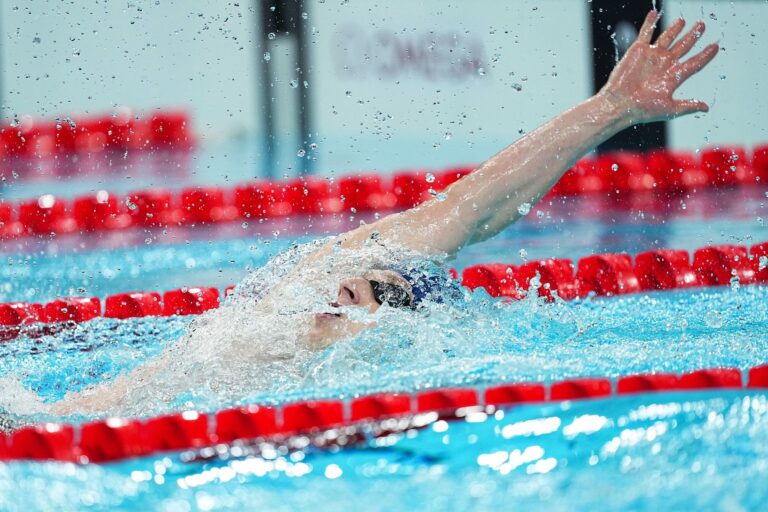 Lukas Märtens hat eine Medaille im Rückenschwimmen verfehlt.