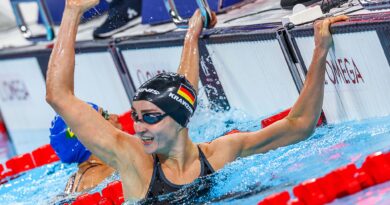 Elena Semechin holt sich bei den Paralympics Gold mit einem neuen Weltrekord.